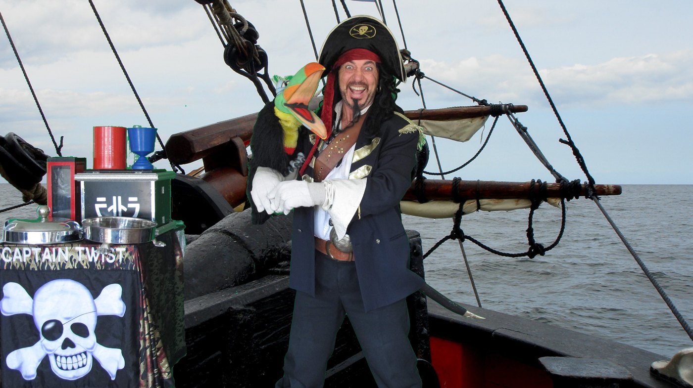 Percy the parrot puppet with Amazing Mr Twist